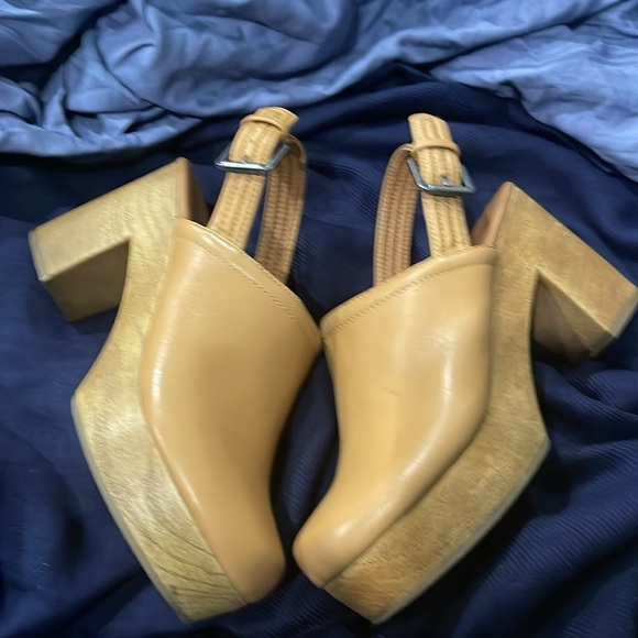 Wood Platform Clogs - Picture 3 of 5